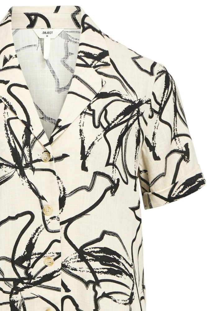 OBJSANNE S/S RE SHIRT AOP NOOS 23046486 Sanddshell\Small black strokes